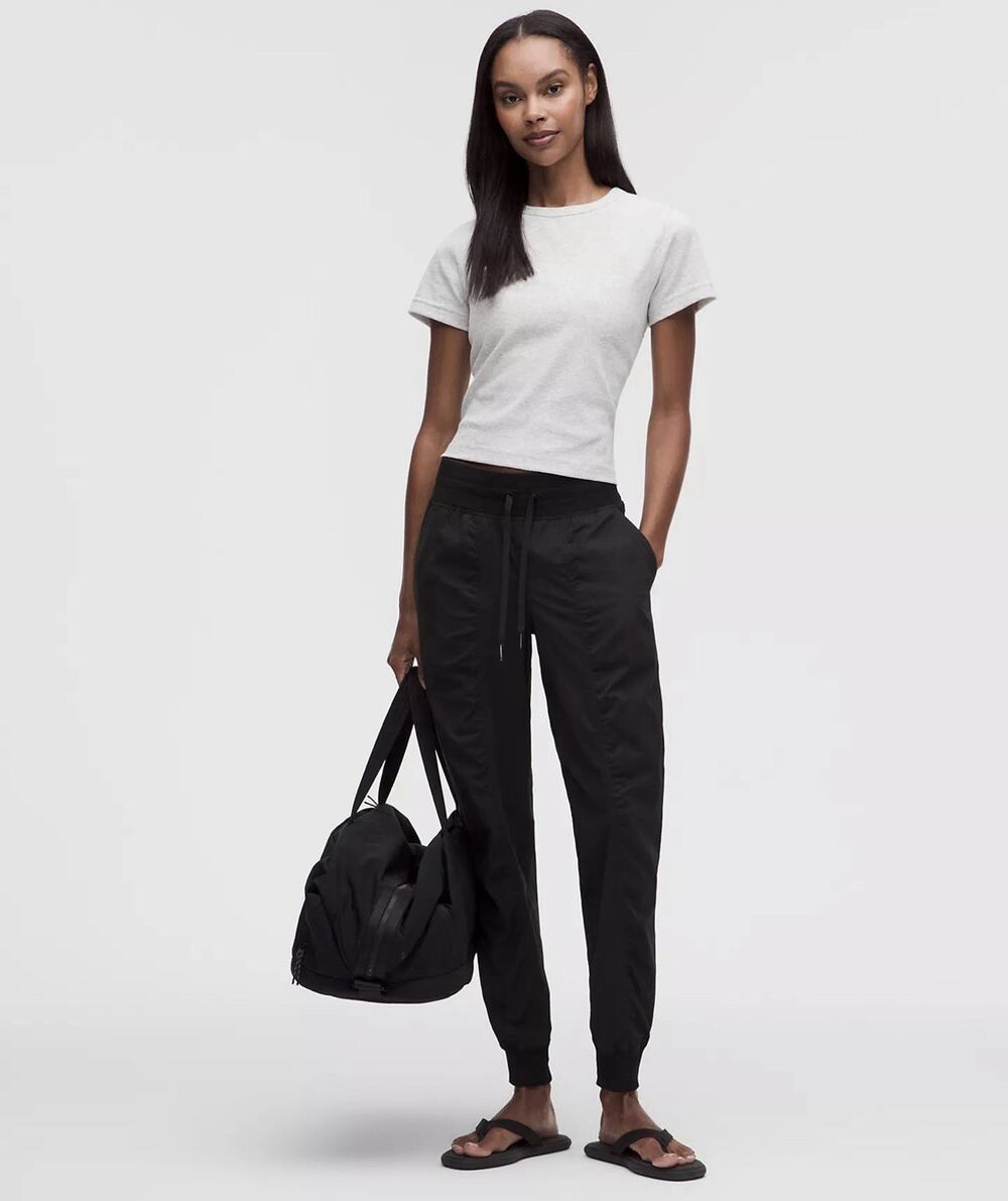 Lululemon Dance Studio Square Tag Jogger 28” Inseam Pants Size 4 Black LWENMS